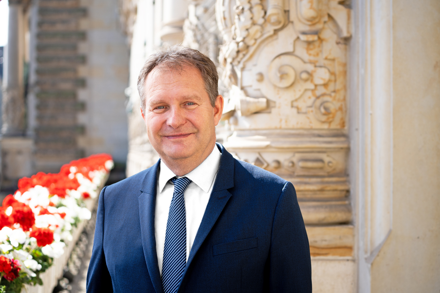 Portrait von Jens Kerstan mt Zitat
