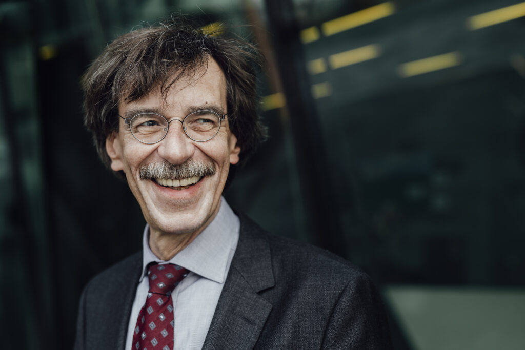 Portrait von Podcast-Gast Prof. Jörn Walter