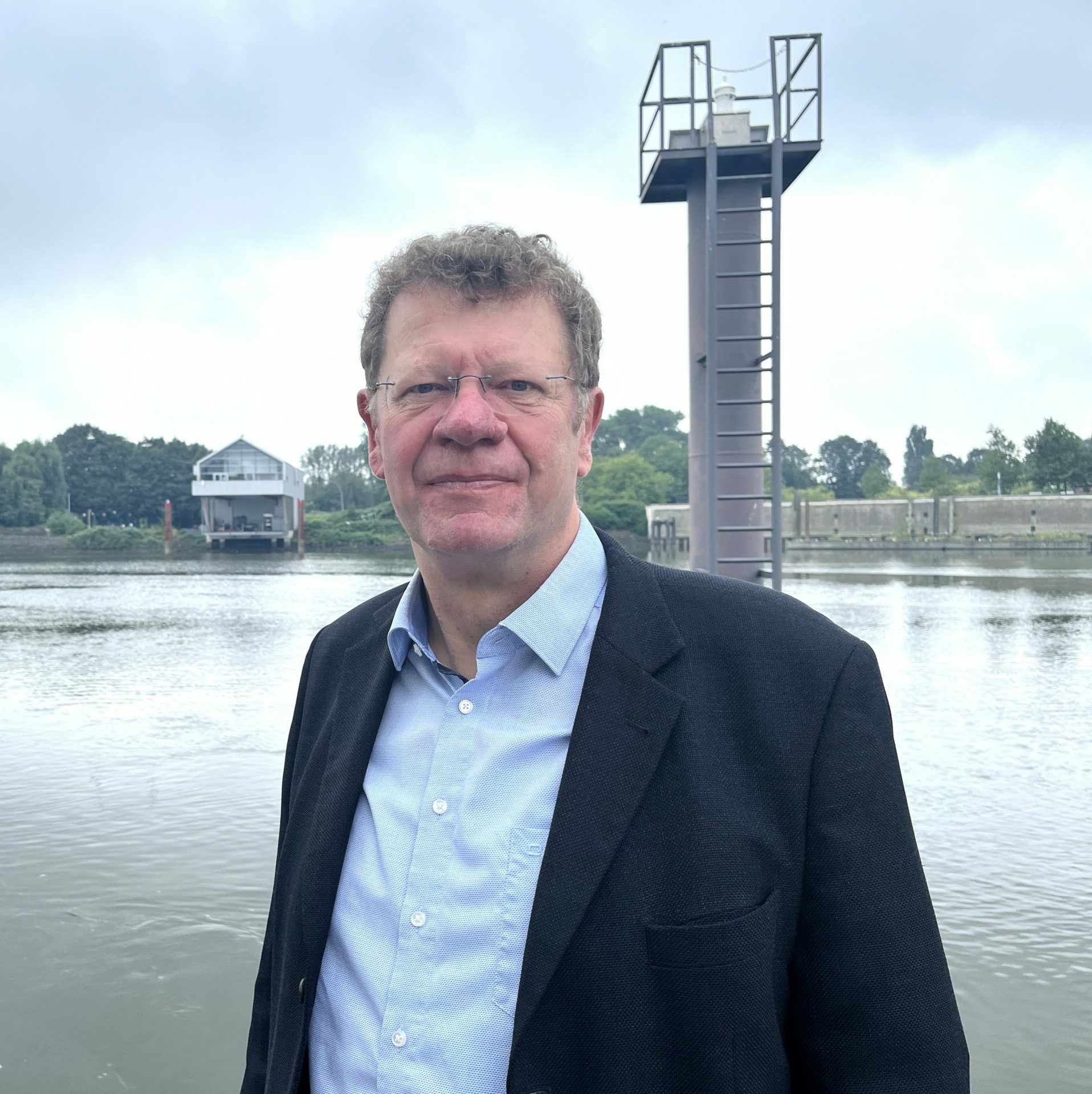 Portrait von Podcast-Gast Lutz Krob im Zollhafen