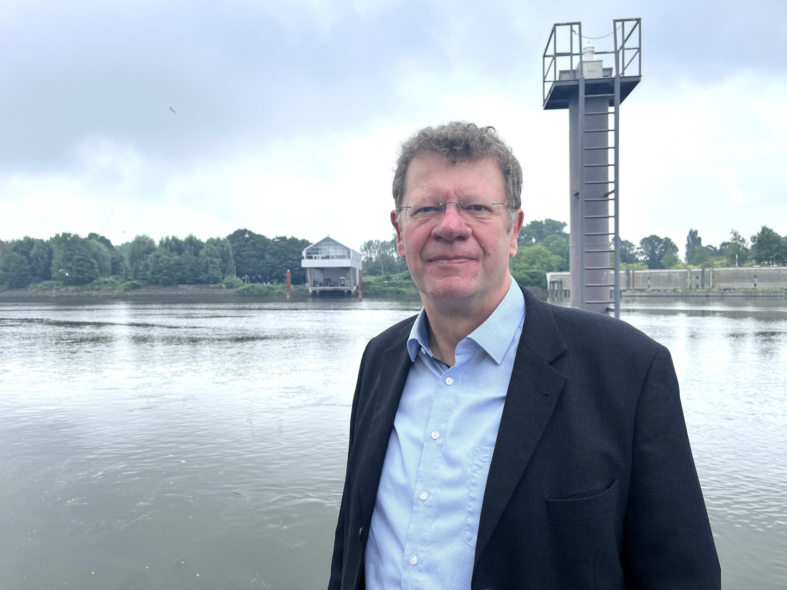 Portrait von Podcast-Gast Lutz Krob im Zollhafen